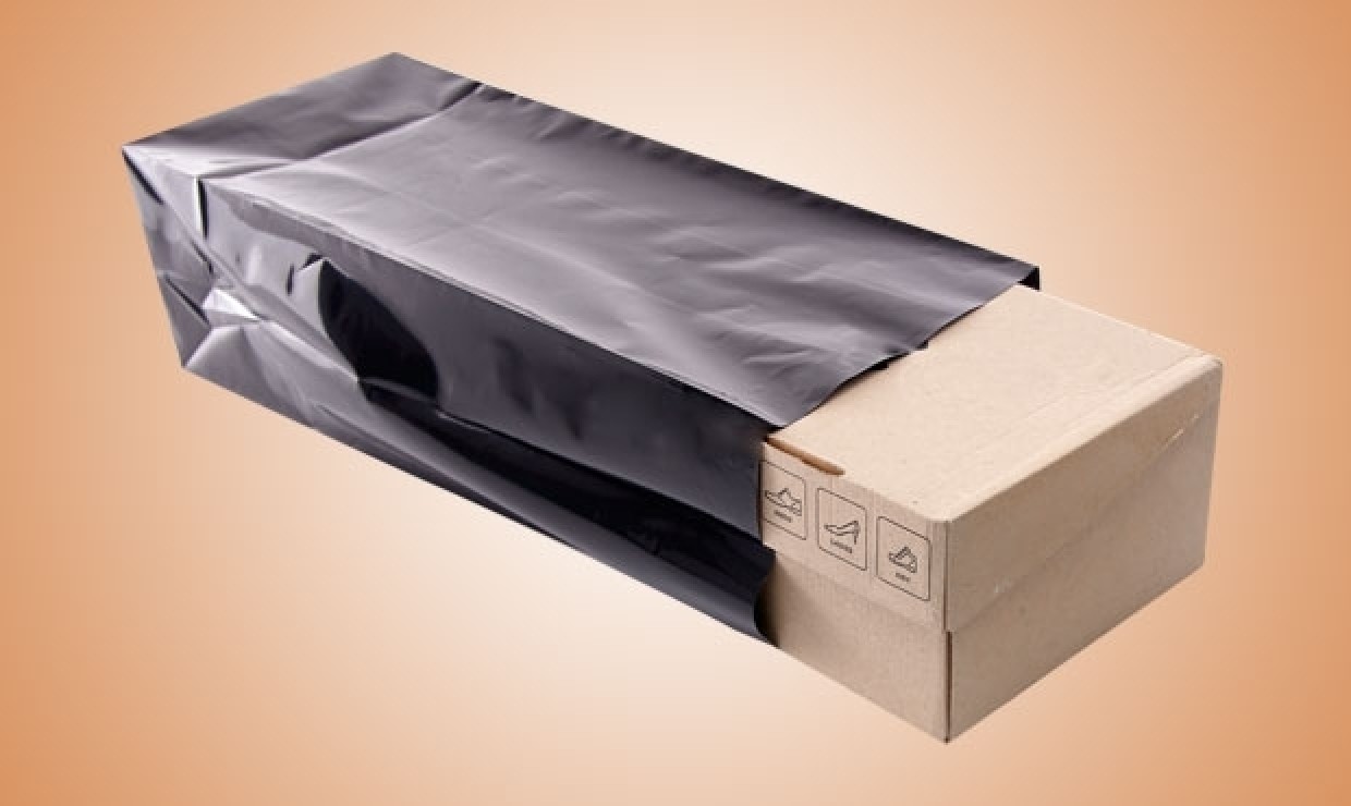 SF Shipping bag black200+140x470mm, 105my